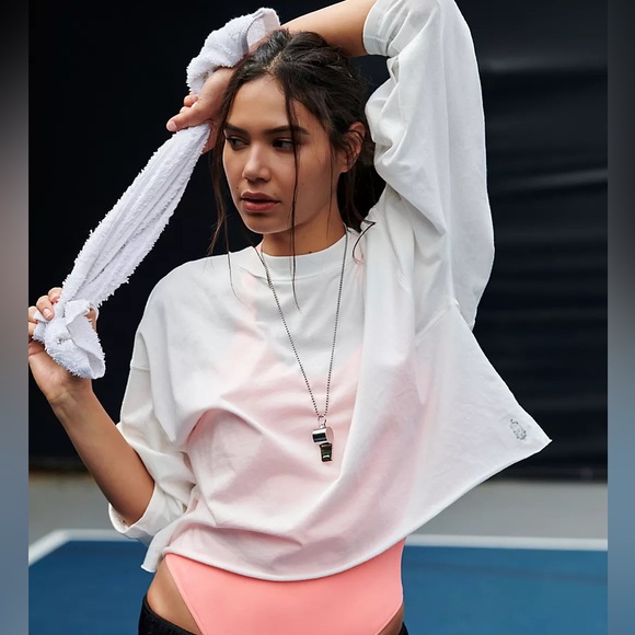 Free people fp movement inspire tee long sleeve white NWT - Picture 2 of 4